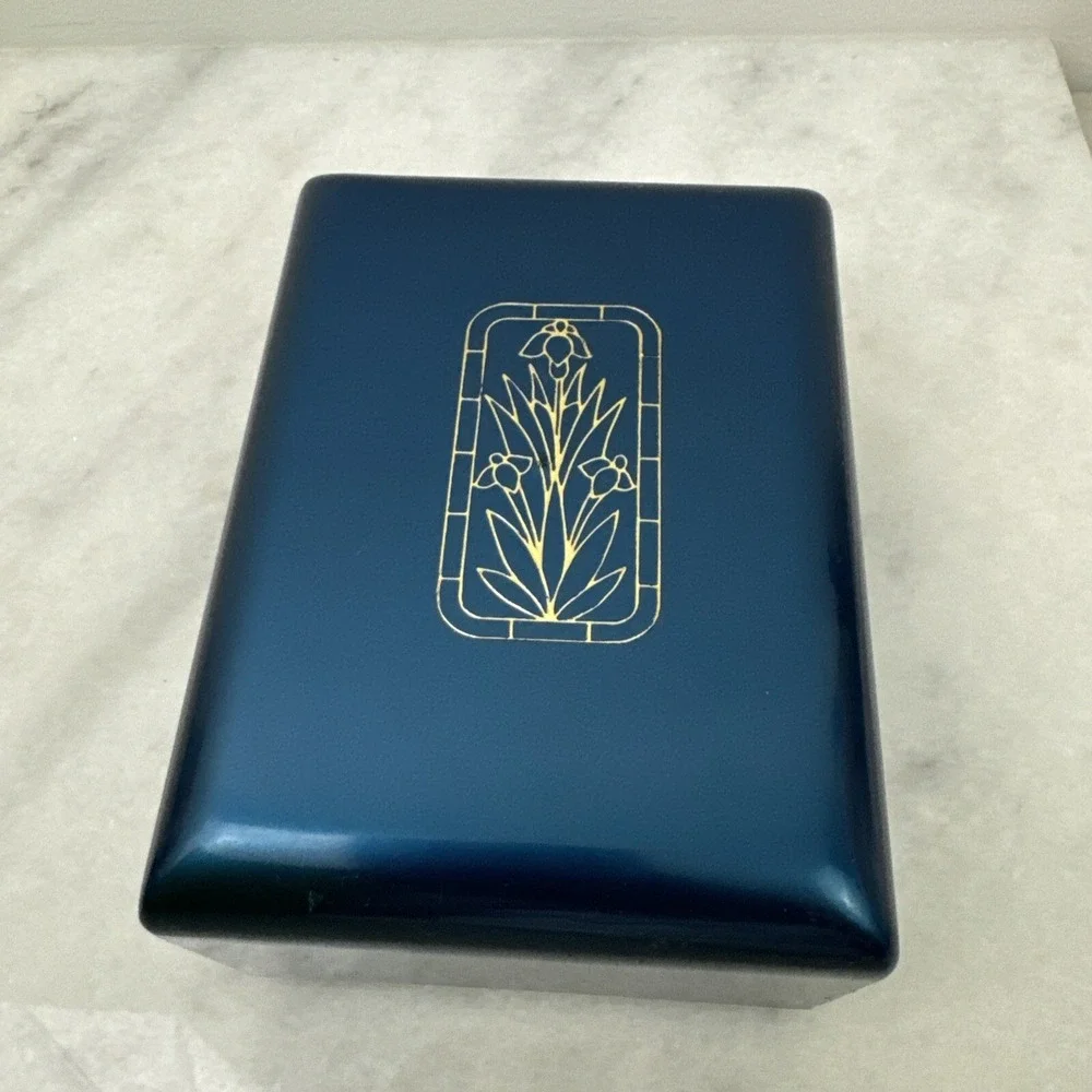 vintage jewelry box